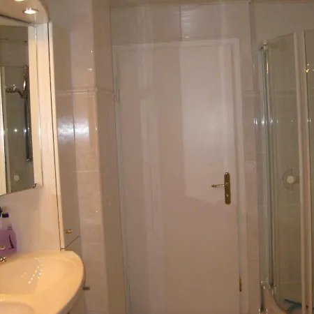 Gaestehaus Kaiser Lägenhet